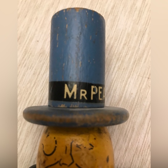 Antique Mr. 🥜 🎩 Mr. Peanut Reticulated Wooden Toy Top Hat Vintage 🎩🥜 - Picture 5 of 9